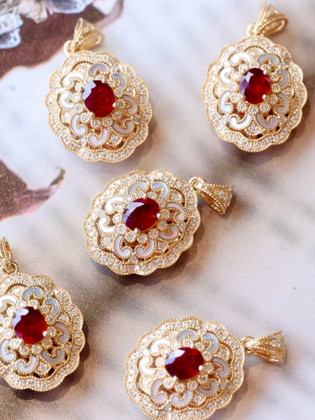 Rubin Anhänger 18K Gold, Roter Saphir Halskette, Stein Ovale Form Echter Diamant Halskette Feiner Schmuck Jahrestag Geschenk Für Sie Braut von JMgemsDesign