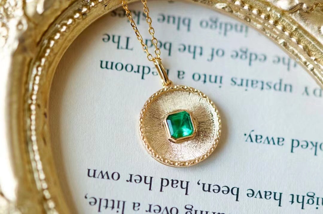 Smaragd Diamant Anhänger in 18K Solid Gold Mai Birthstone - Edelstein Schmuck Geschenk Für Ihre Muttertag Halskette Jubiläum Smaragd Diamant Anhänger in 18K Solid Gold Mai Birthstone - Edelstein Schmuck Geschenk Für Ihre Muttertag Halskette Jubiläum von JMgemsDesign