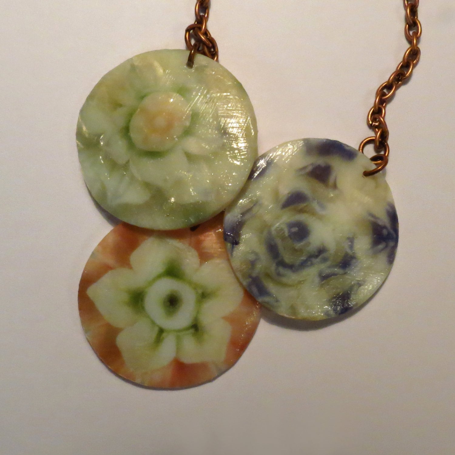 Antike Kupfer Mutter Der Perle Lariat Halskette Antike Kupfer Mutter Der Perle Lariat Halskette von JNRDFunFineJewelry