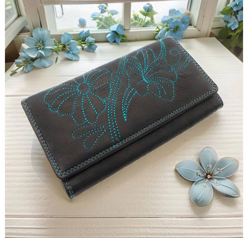 JOCKEY CLUB Geldbörse echt Leder Damen Portemonnaie mit RFID Schutz, wunderschöne Blütenstickerei, schwarz petrol von JOCKEY CLUB