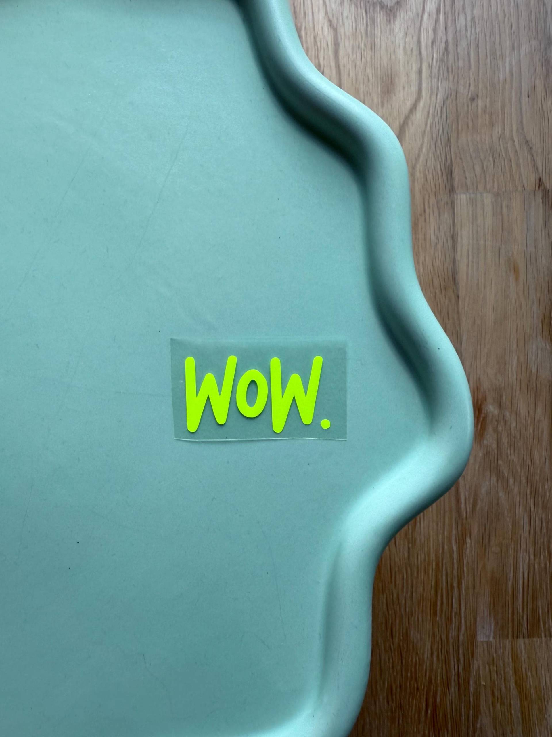 Bügelfolie, Bügelbild, Wow, Neon, Schriftzug, Hipsterbaby von JOFRAMALandau
