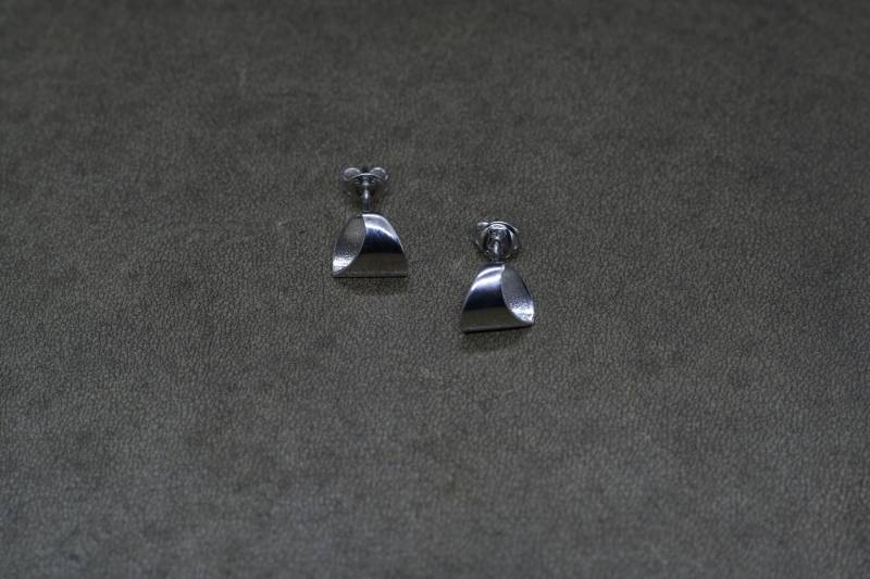 Silber | 925 Elegante Ohrringe Dimensional Triangle Silber | 925 Elegante Ohrringe Dimensional Triangle von JOOYSshop