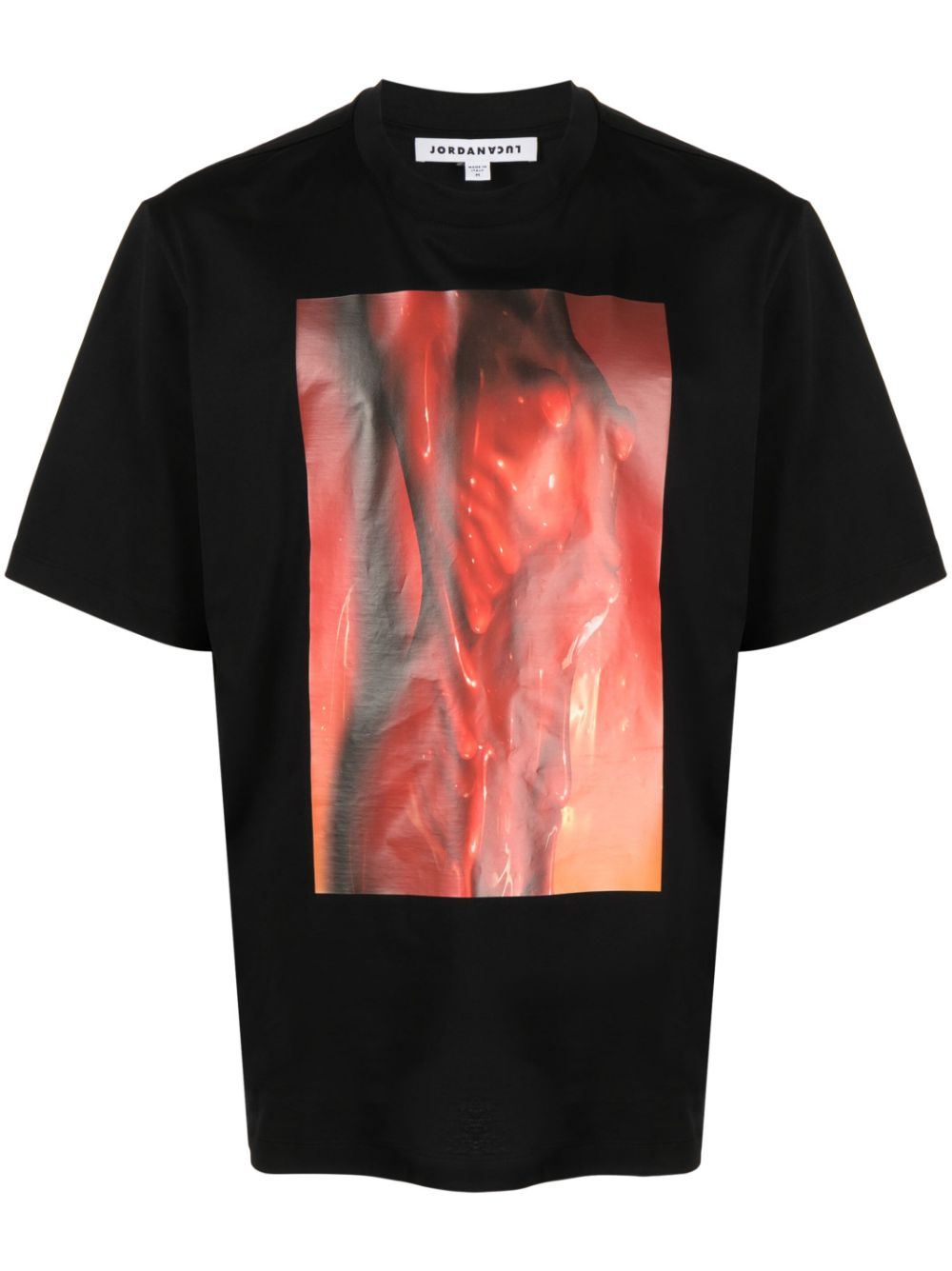 JORDANLUCA T-Shirt mit grafischem Print - Schwarz von JORDANLUCA