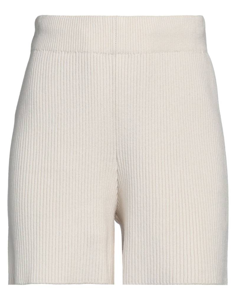 JOSEPH Shorts & Bermudashorts Damen Off white von JOSEPH