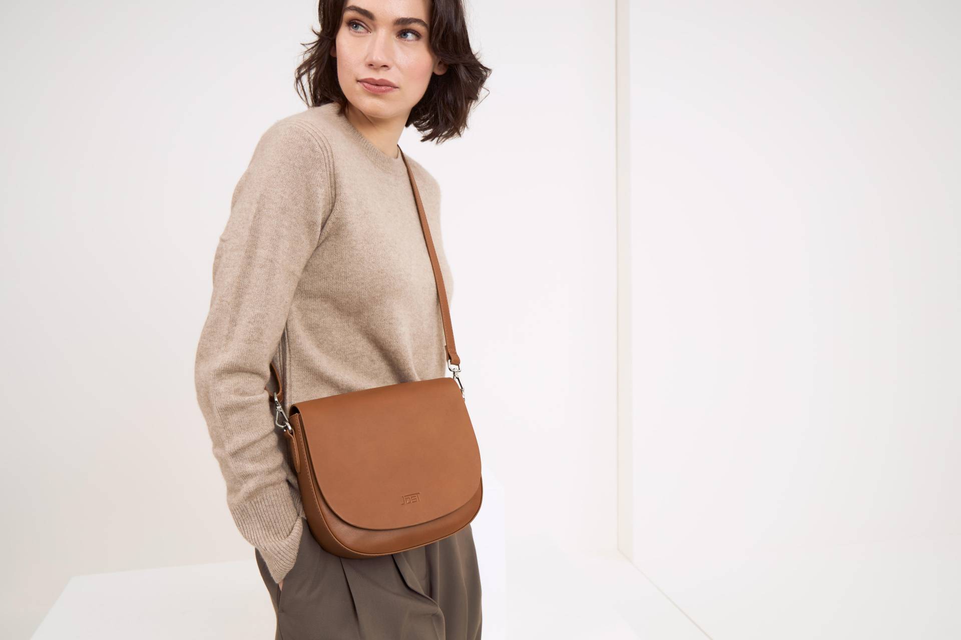 JOST - RANA Umhängetasche S cognac cognac von JOST