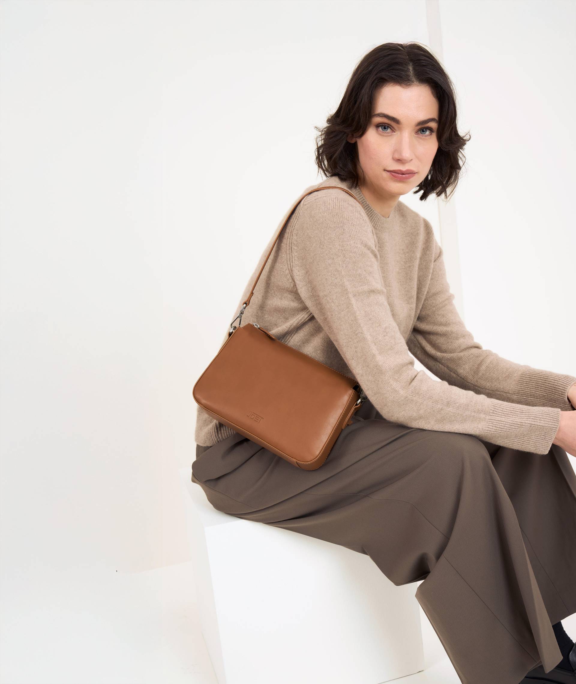 JOST - RANA Umhängetasche S cognac cognac von JOST