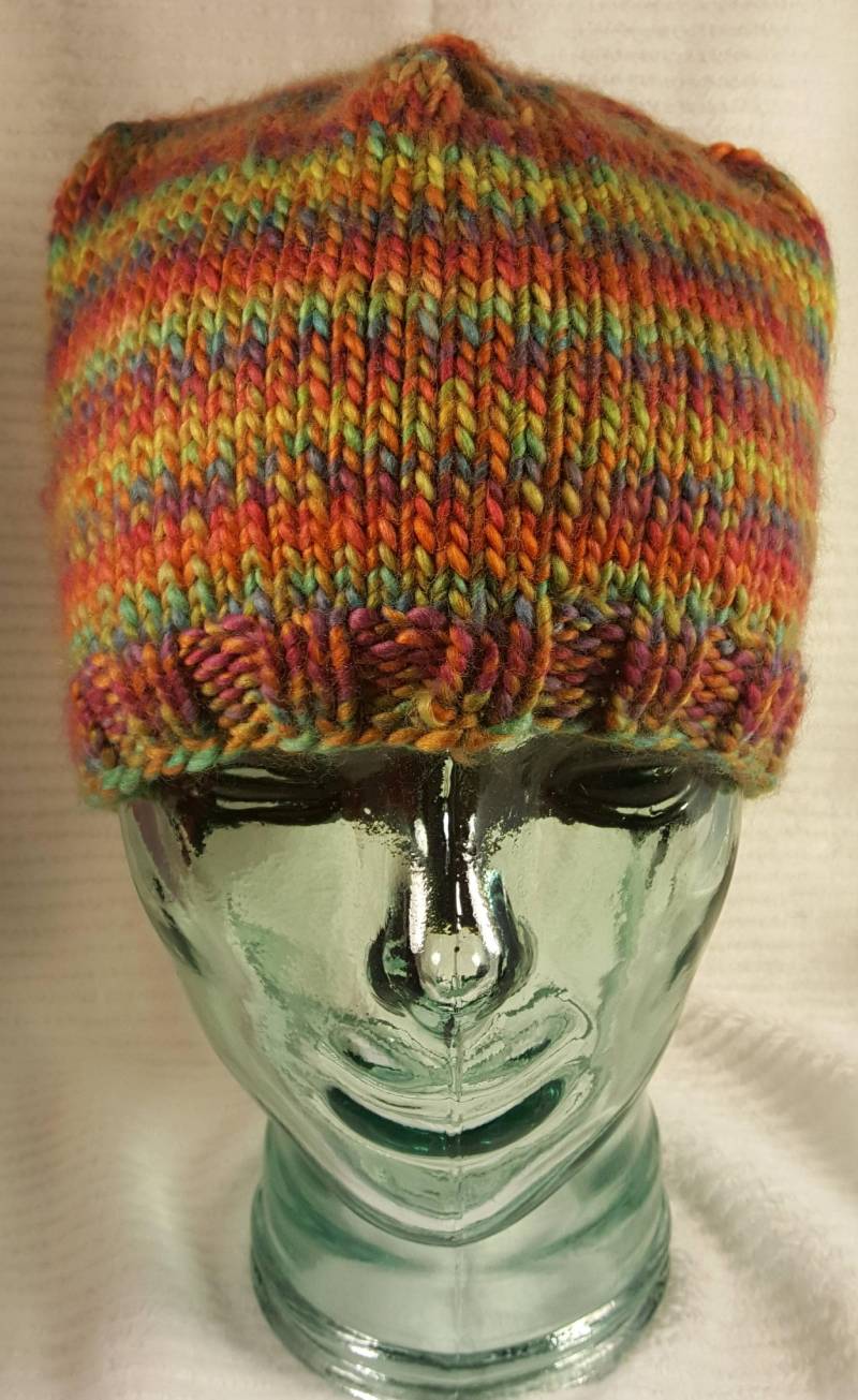 Stern-Spitze Strickmütze von JPCreationsTreasures