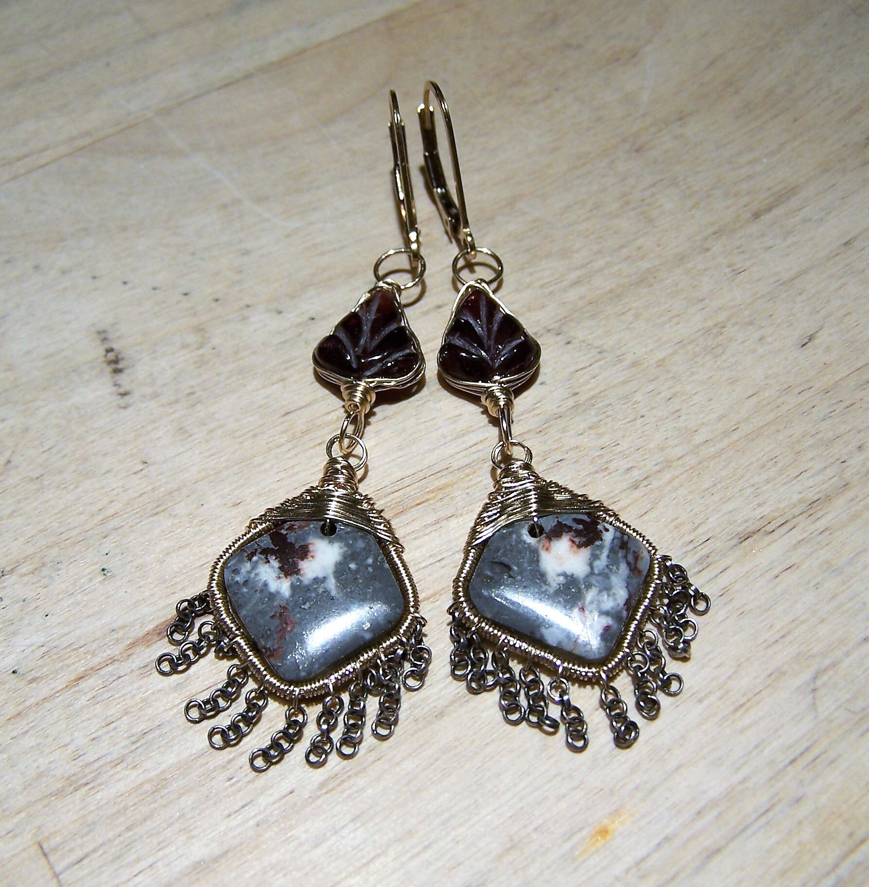 Jaspis Und Granat Fransen Ohrringe Jaspis Und Granat Fransen Ohrringe von JPGemJewels