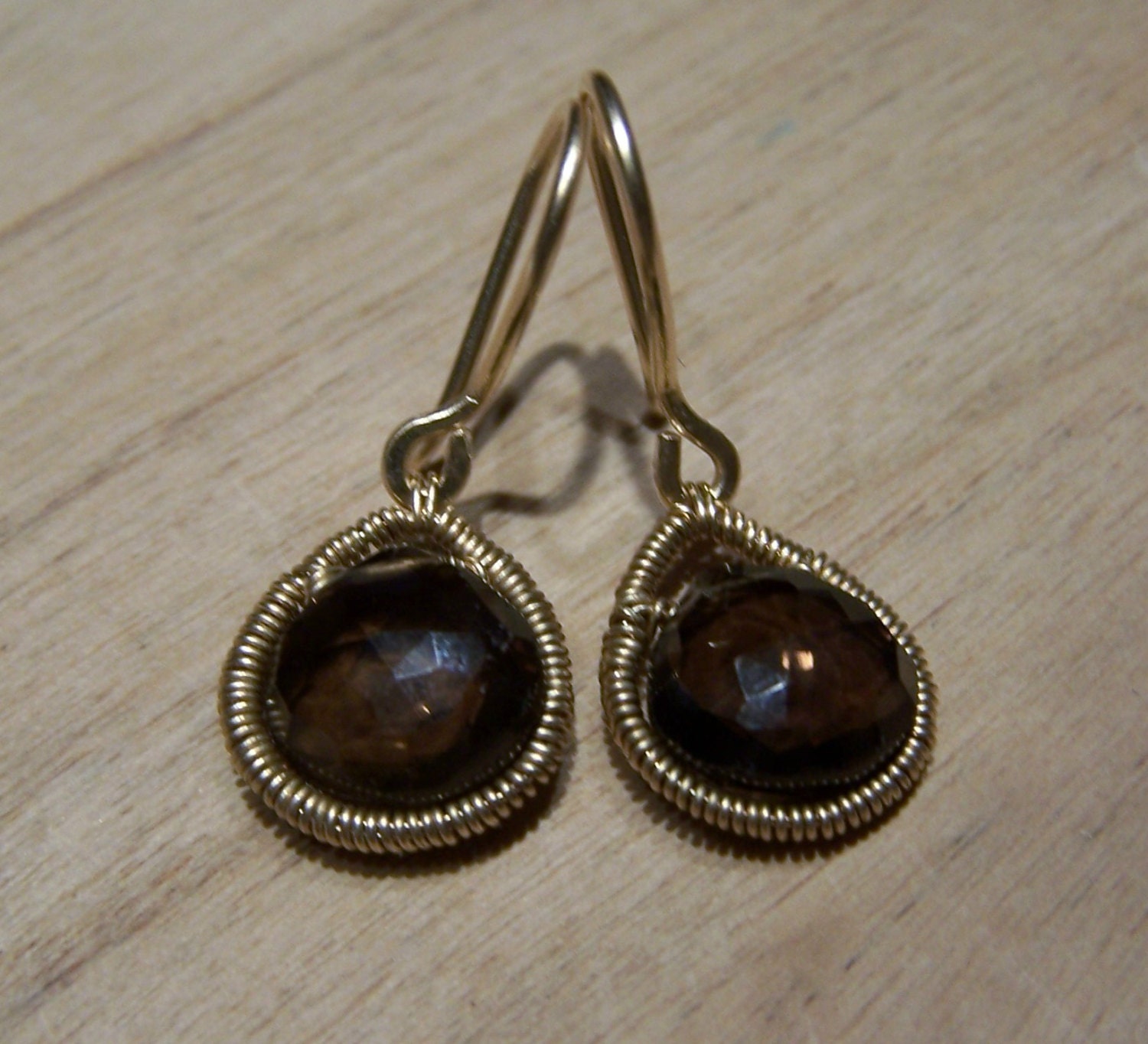 Rauchquarz, 14K Vergoldete Spirale, Ohrhaken Rauchquarz, 14K Vergoldete Spirale, Ohrhaken von JPGemJewels