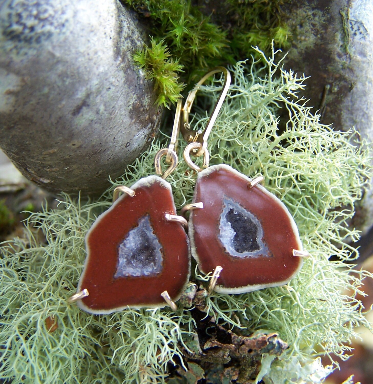 Tabasco Geode Druzy, 14K Gold Fill Krappenfassung Ohrhaken Tabasco Geode Druzy, 14K Gold Fill Krappenfassung Ohrhaken von JPGemJewels