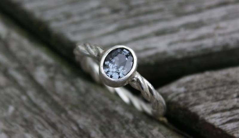 Spinell Sterling Silber Ring Größe 5 1/2 von JPMJewellery