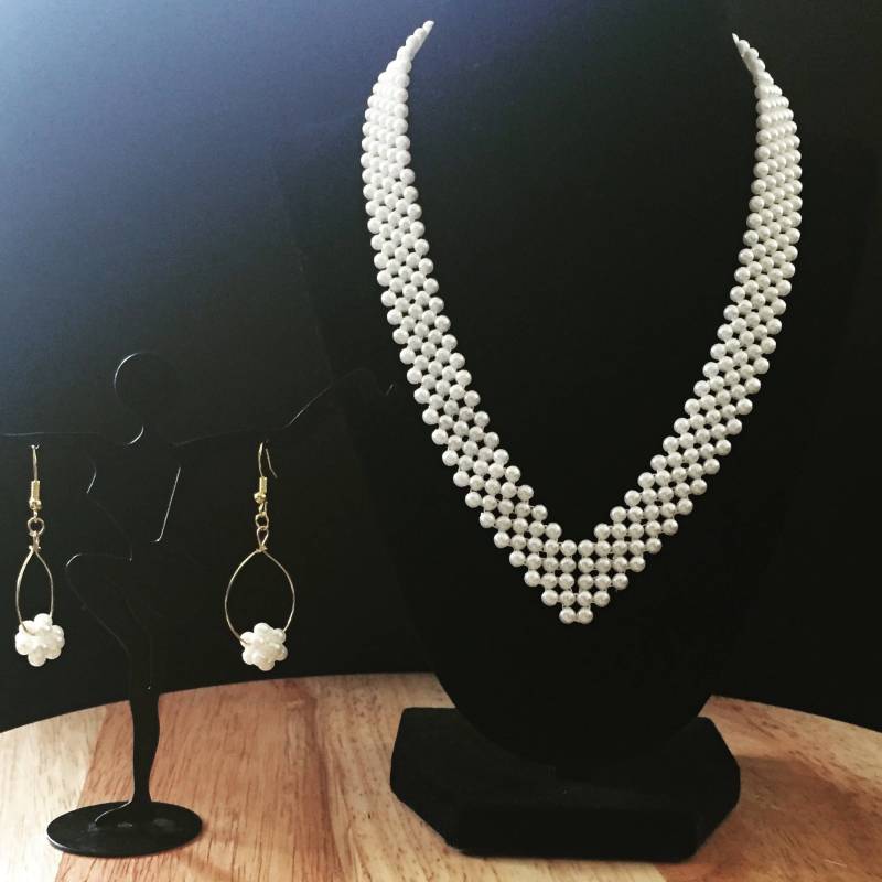 Creme Perlen Halskette Und Ohrringe Set Creme Perlen Halskette Und Ohrringe Set von JPSJDESIGNS