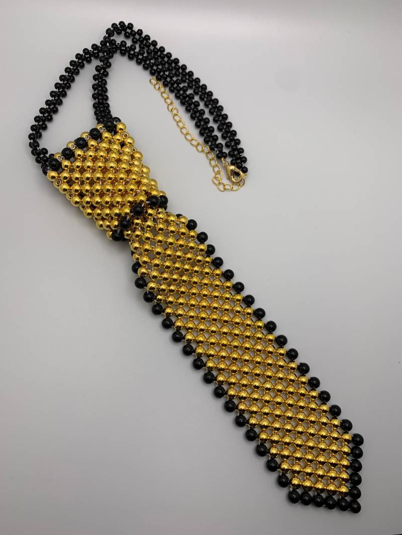 Schwarz Und Gold Perlenhalsband Schwarz Und Gold Perlenhalsband von JPSJDESIGNS