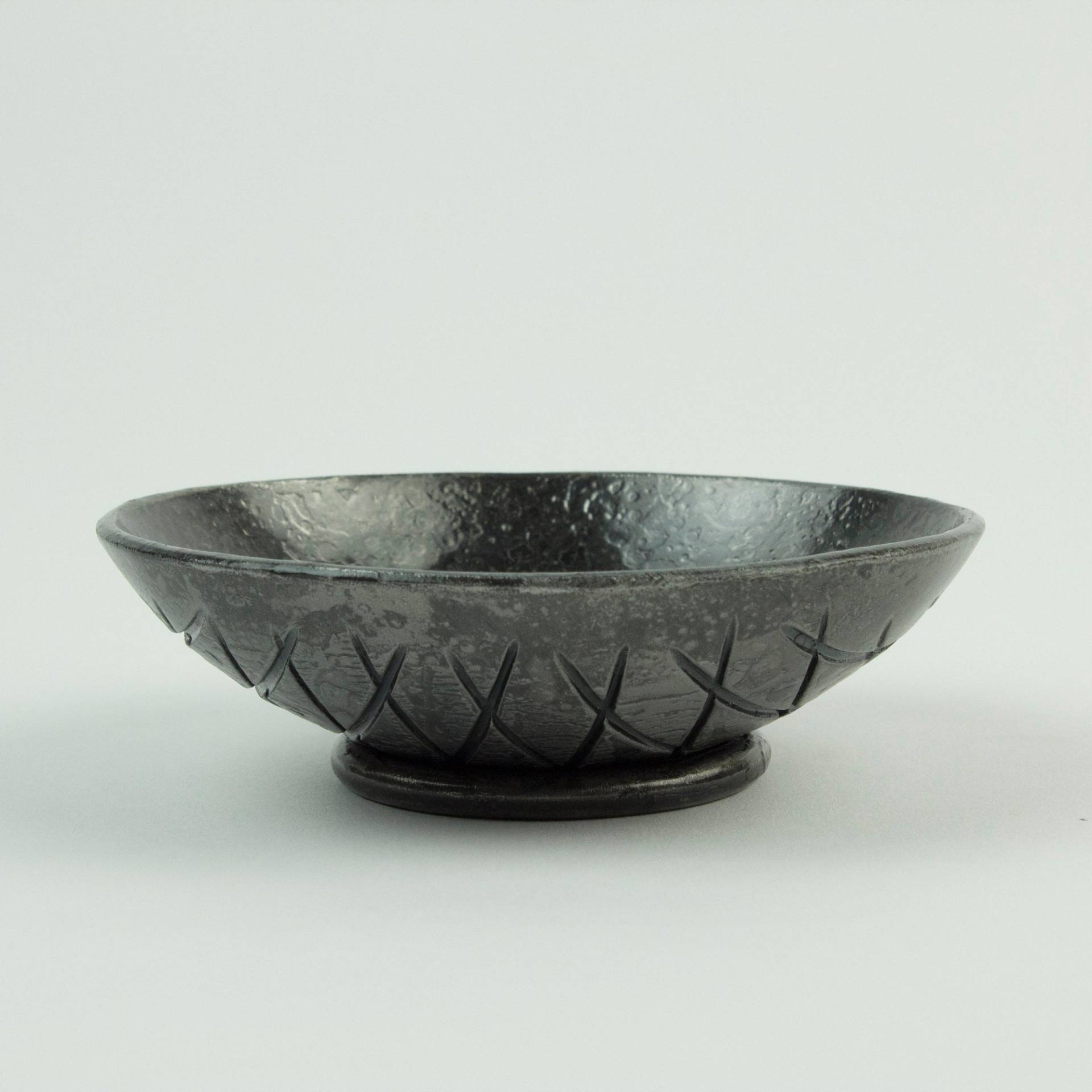 Eisenschale Schale Zum 6.hochzeitsjubiläum Geschenk - Kleine Eisenmetallschale Schmuckschale Aus Eisen Für Die Einweihungsparty Der Frau von JRRArtistBlacksmith
