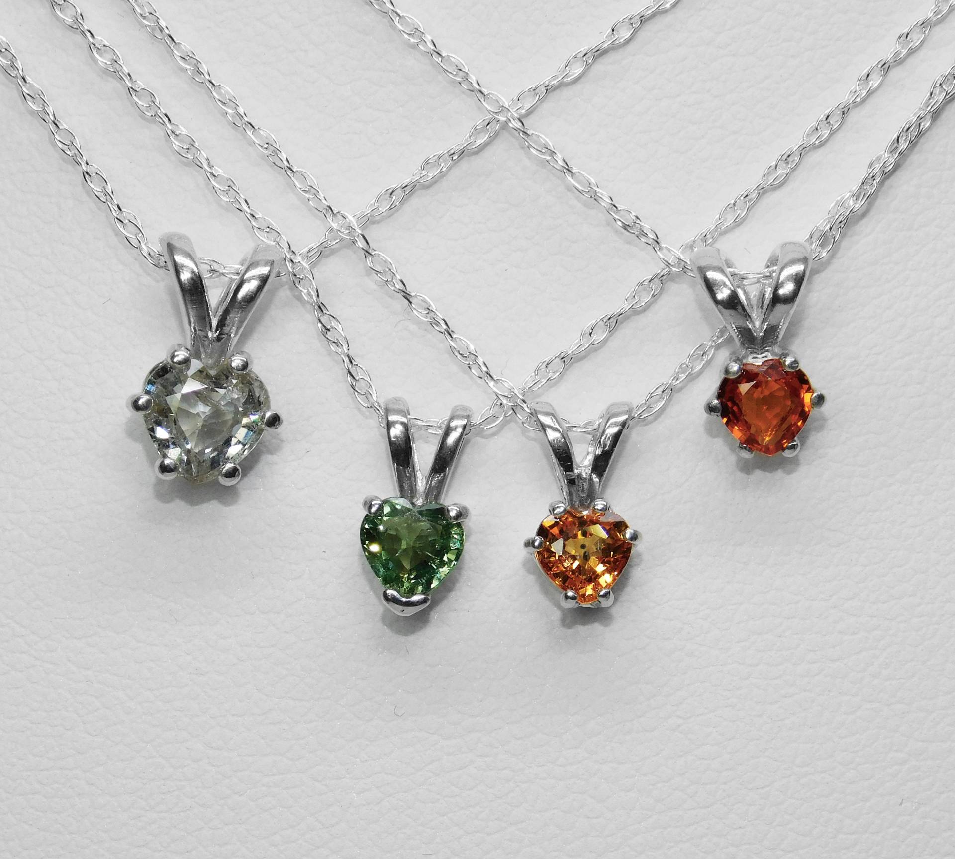 Montana Sapphire Herz Anhänger in Silber, Wahl Montana Sapphire Herz Anhänger in Silber, Wahl von JReneau