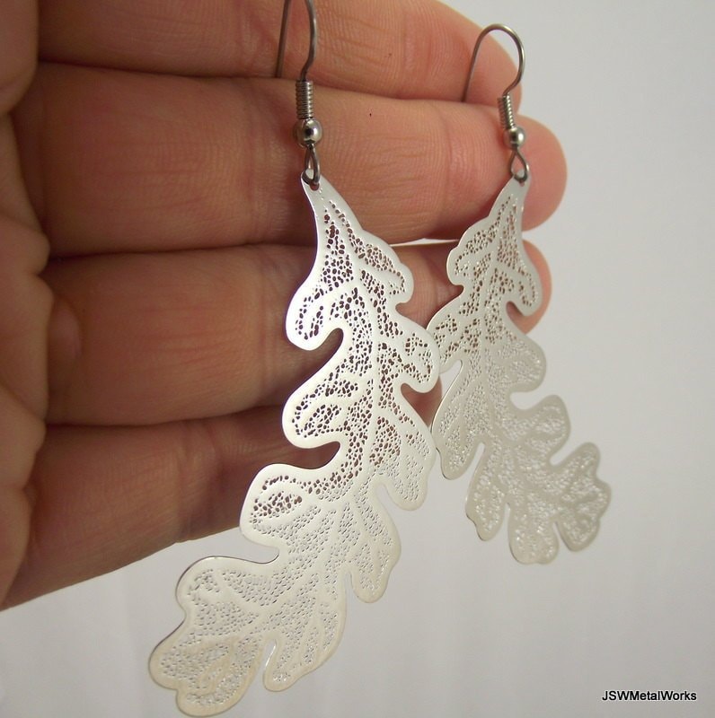 Lange Silber Blatt Skelett Ohrringe, Herbsthochzeitsgeschenk Für Braut Oder Brautjungfer Unter 20 Lange Silber Blatt Skelett Ohrringe, Herbsthochzeitsgeschenk Für Braut Oder Brautjungfer Unter 20 von JSWMetalWorks