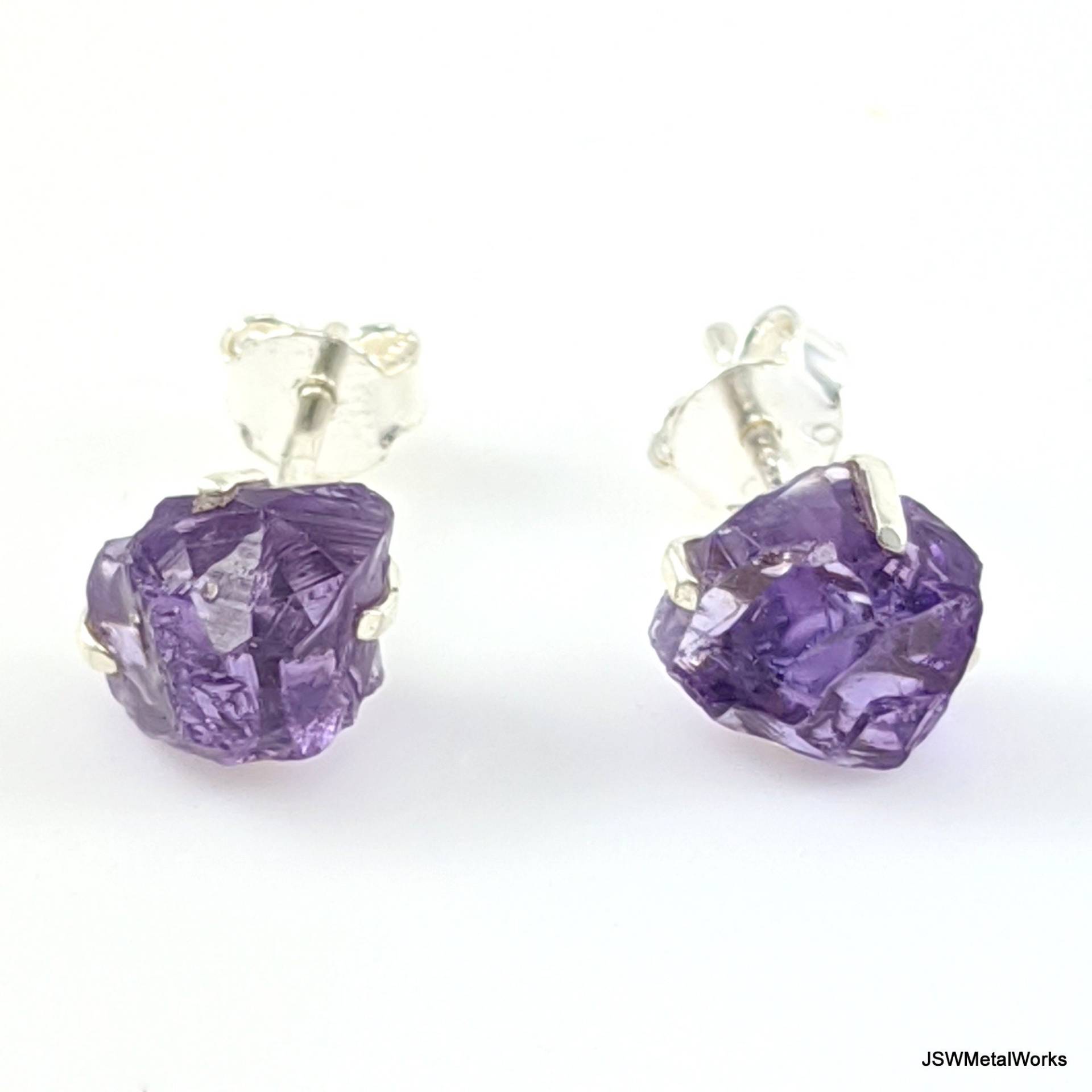 Rohe Amethyst Ohrstecker, 925 Sterling Silber Edelstein Minimalist Kristall Schmuck, Wählen Sie Ihre Ohrringe von JSWMetalWorks