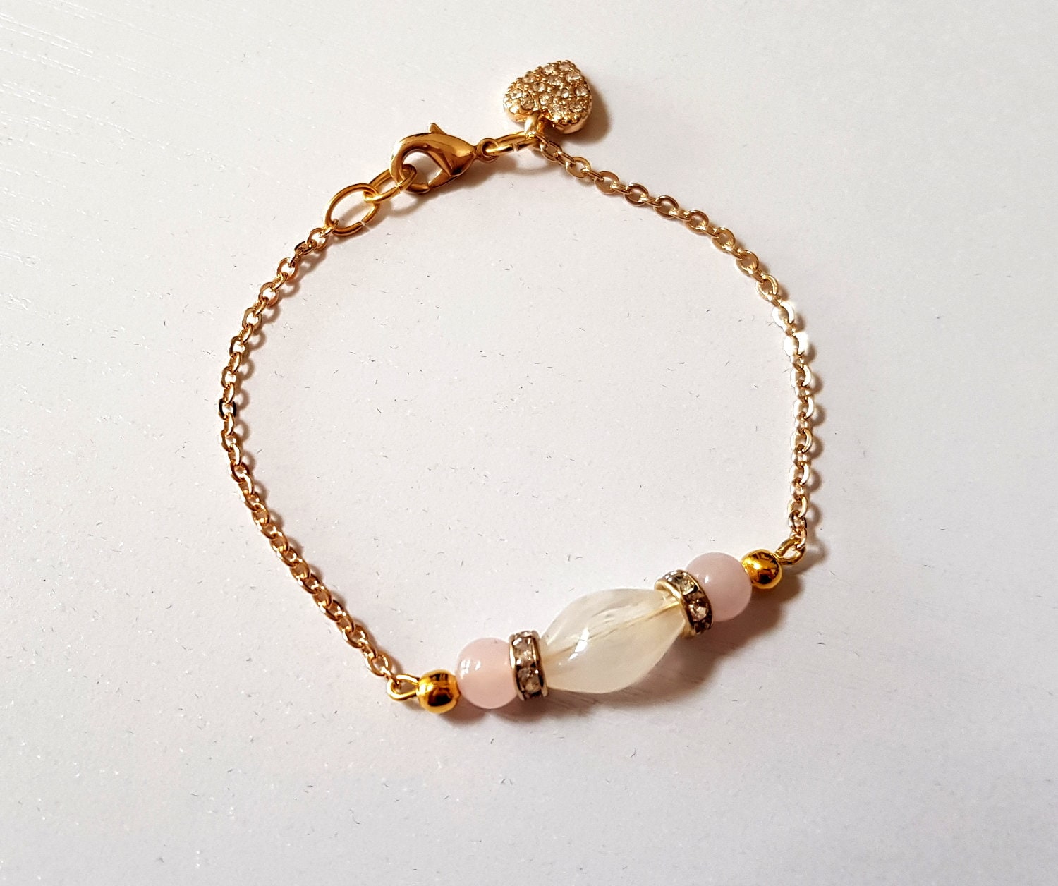 Edelstein & Gold Herz Charm Armband Edelstein & Gold Herz Charm Armband von JSinclairJewellery