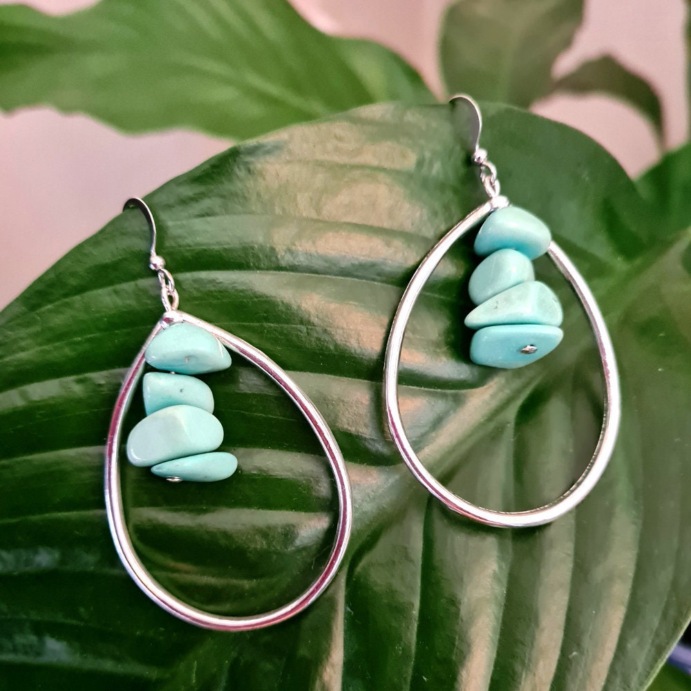 Schöne Türkis Edelsteine Und Silber Teardrop Ohrring Schöne Türkis Edelsteine Und Silber Teardrop Ohrring von JSinclairJewellery