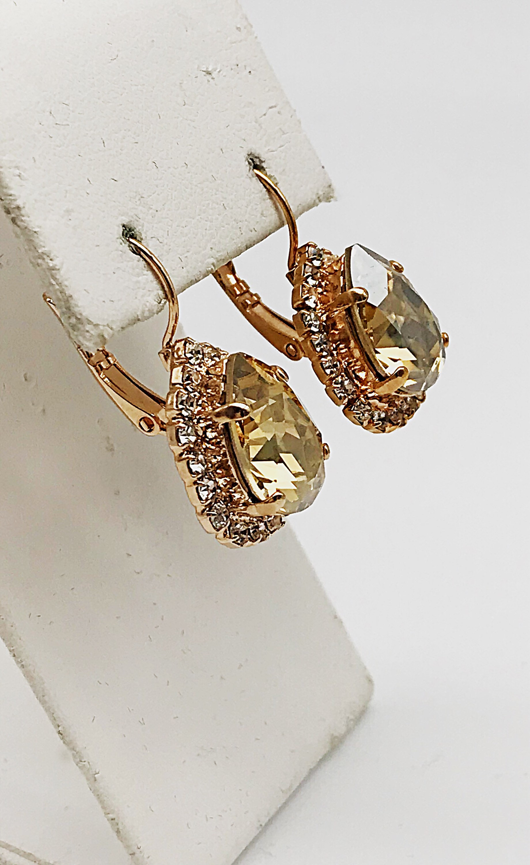 Champagner Swarovski Kristall Rose Gold Teardrop Baumtropfen Halo Ohrringe von JSjewelryBoutique