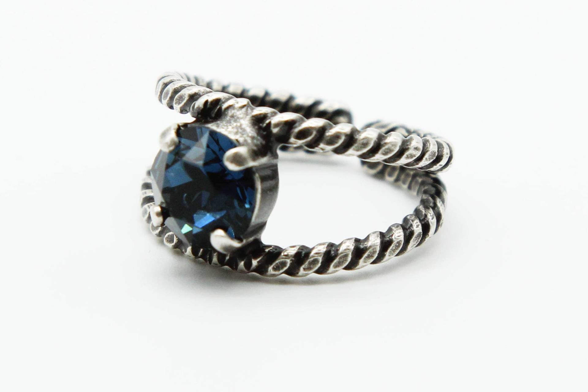Saphir Blau Kabel Verdreht Ring-September Birthstone Ring von JSjewelryBoutique