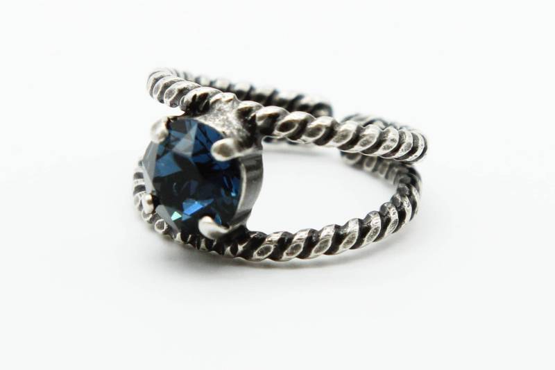 Saphir Blau Kabel Verdreht Ring-September Birthstone Ring von JSjewelryBoutique