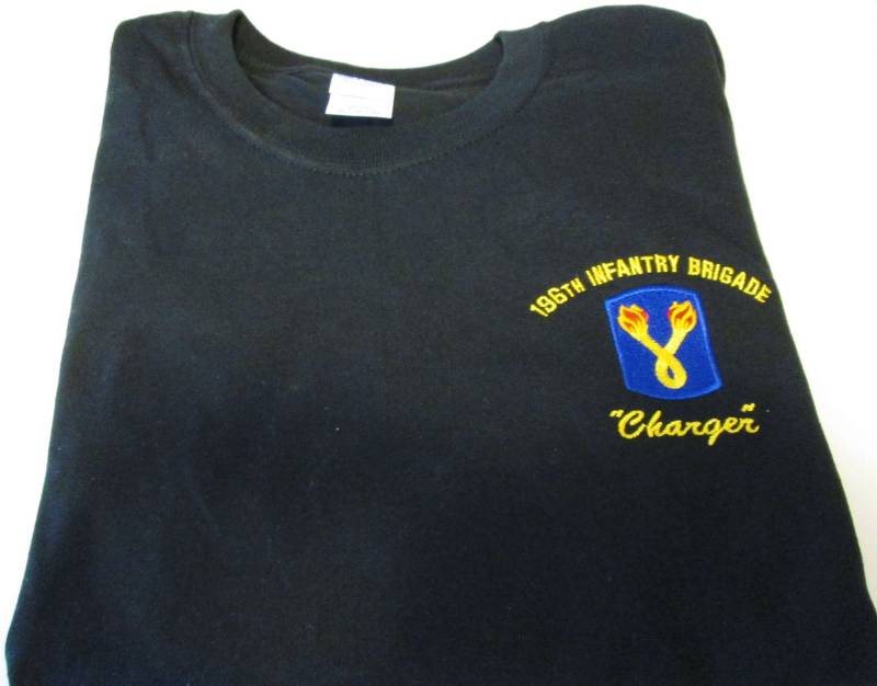 196. Infanterie Brigade "Ladegerät" Linken Brust Gesticktes Hemd von JTKAMERICANAINC