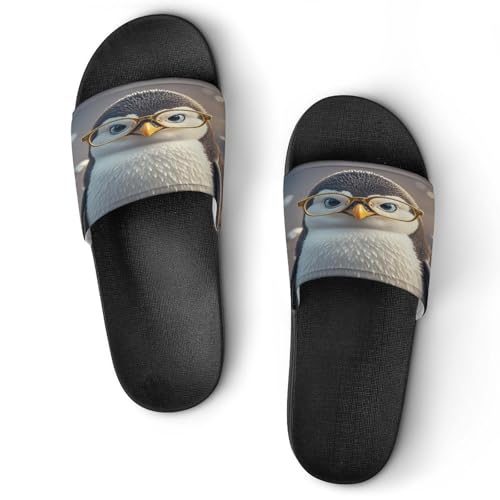 JTREWBV Sommer Hausschuhe Damen Herren Pinguin mit Brille Druck PVC Home Slippers Duschschuhe Badezimmer Sandalen rutschfest Leicht zu reinigen, Schwarzer Stil, 44 EU JTREWBV Sommer Hausschuhe Damen Herren Pinguin mit Brille Druck PVC Home Slippers Duschschuhe Badezimmer Sandalen rutschfest Leicht zu reinigen, Schwarzer Stil, 44 EU von JTREWBV