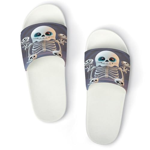 JTREWBV Sommerhausschuhe für Damen und Herren, Halloween, niedlicher Totenkopf-Druck, PVC, Hausschuhe, Duschschuhe, Badezimmer, Sandalen, rutschfest, leicht zu reinigen, Weißer Stil, 11.5 UK Men/ 9 UK JTREWBV Sommerhausschuhe für Damen und Herren, Halloween, niedlicher Totenkopf-Druck, PVC, Hausschuhe, Duschschuhe, Badezimmer, Sandalen, rutschfest, leicht zu reinigen, Weißer Stil, 11.5 UK Men/ 9 UK von JTREWBV