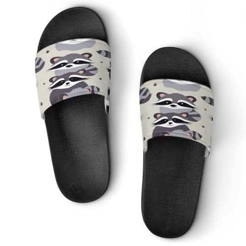 JTREWBV Sommerhausschuhe für Damen und Herren, niedlicher Waschbär-Druck, PVC, Hausschuhe, Duschschuhe, Bad-Sandalen, rutschfest, leicht zu reinigen, Schwarzer Stil, 11.5 UK Men/ 9.5 UK Women Wide JTREWBV Sommerhausschuhe für Damen und Herren, niedlicher Waschbär-Druck, PVC, Hausschuhe, Duschschuhe, Bad-Sandalen, rutschfest, leicht zu reinigen, Schwarzer Stil, 11.5 UK Men/ 9.5 UK Women Wide von JTREWBV