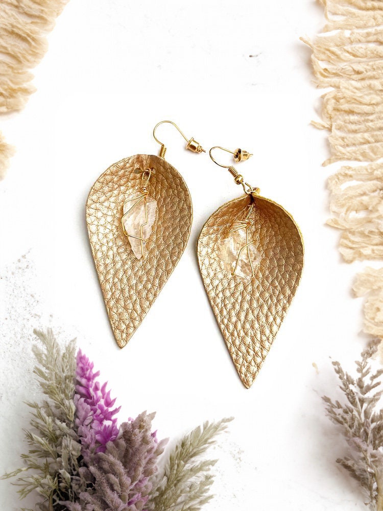 Feder Ohrringe Echte Joshua Tree Quarz Kristalle -/Boho Schmuck Statement Einzelstück von JTrockandlotus