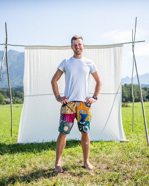JUAdesign Sommer Short - SLIM-SHORT Herren, leuchtend, lässig, luftig von JUAdesign