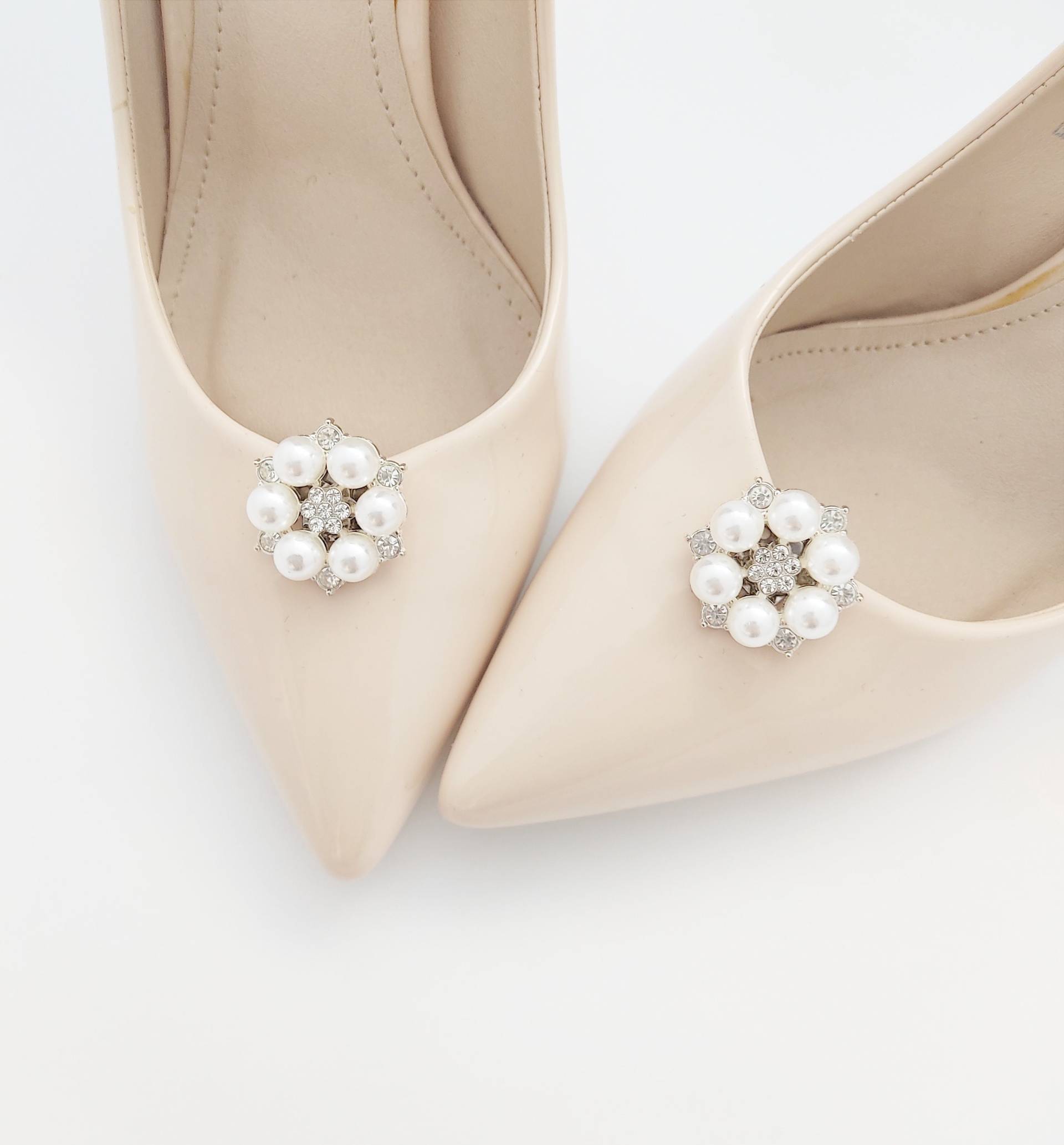 Schuhclips Mit Cremefarbenen Perlen, Hochzeitsschuhclips, Schmuckschuhdekorationen, Cremefarbene Judaeve Schuhclips Mit Cremefarbenen Perlen, Hochzeitsschuhclips, Schmuckschuhdekorationen, Cremefarbene Judaeve von JUDAEVE
