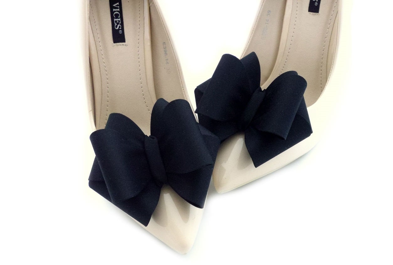 Schwarze Schuhclips, Schuhdekorationen, Schleifen, Judaeve Schwarze Schuhclips, Schuhdekorationen, Schleifen, Judaeve von JUDAEVE