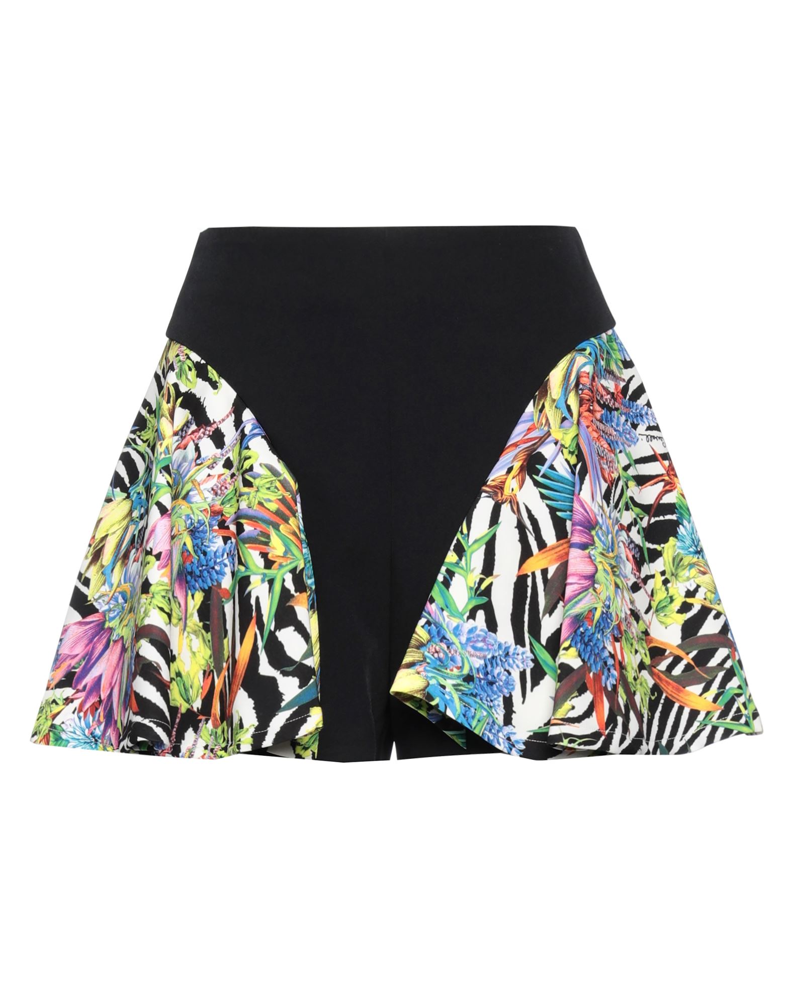 JUST CAVALLI Shorts & Bermudashorts Damen Schwarz von JUST CAVALLI