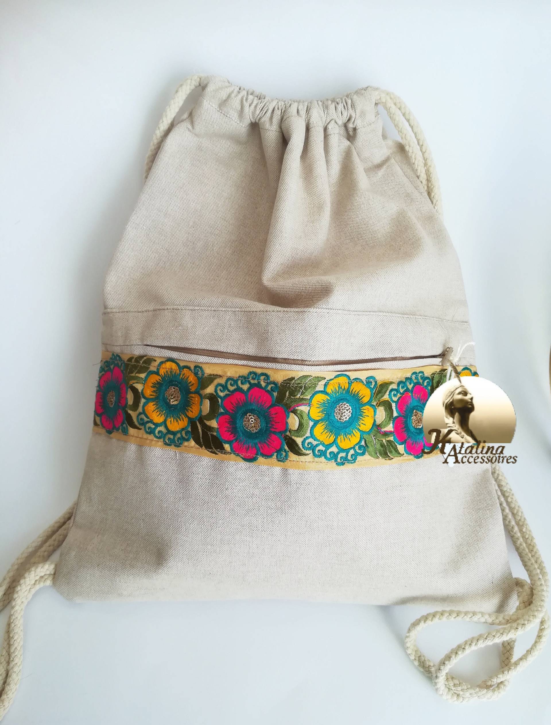 Boho Sommer Rücksack, Stoff Tasche Für Freizeit, Ecru Farbe Mit Blumen von JUWELUNDCHARME