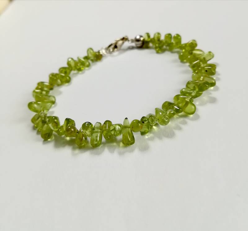 Grünes Armband, Peridot Silber Armband Grün, Mit Grünen Steinen von JUWELUNDCHARME