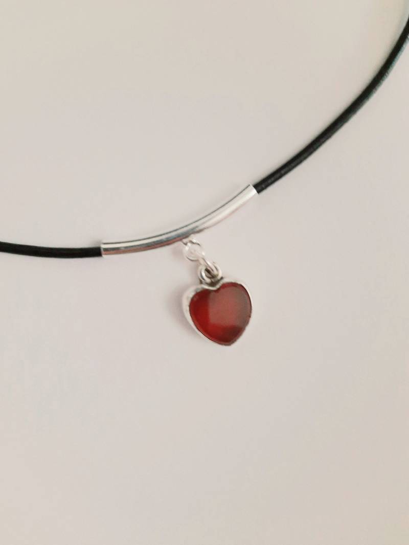 Leder Halskette Mit Silber Und Karneolherz. Jugendschmuckset Rotem Edelstein von JUWELUNDCHARME