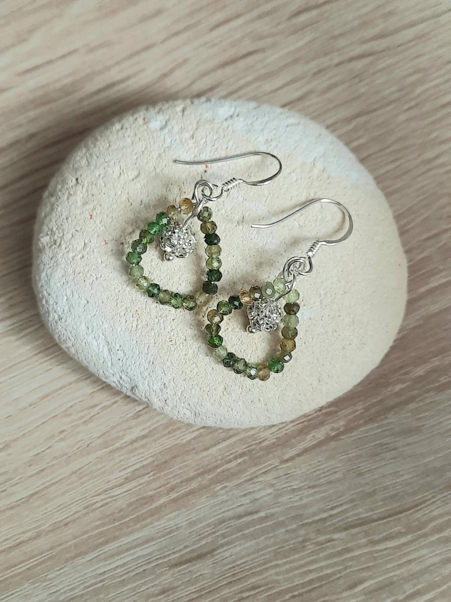 Turmalin Ohrringe 925Er Silber Mit Edelstein Grün Und Anhänger. Creolen Grüner Stein von JUWELUNDCHARME