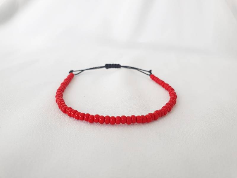 Rotes Minimales Schnur Armband Größe 15-18 cm Opakes Rotes Perlenarmband Rocailles String von JVELRI