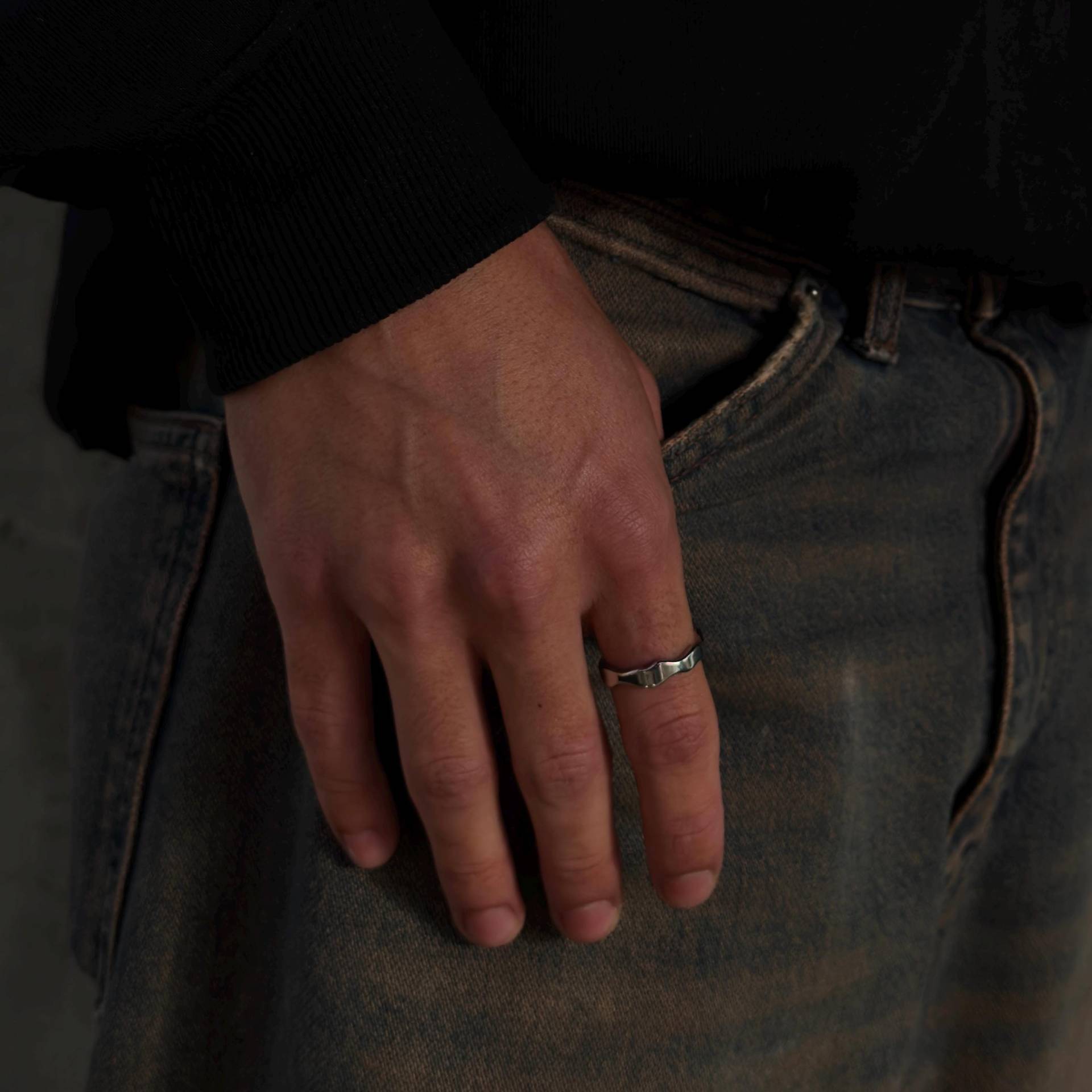 Men's Silver Ring - Wavy Abstract Band Organic Shape Minimal Modern Unisex Jewelry Unique Gift Idea von JVStreetwear