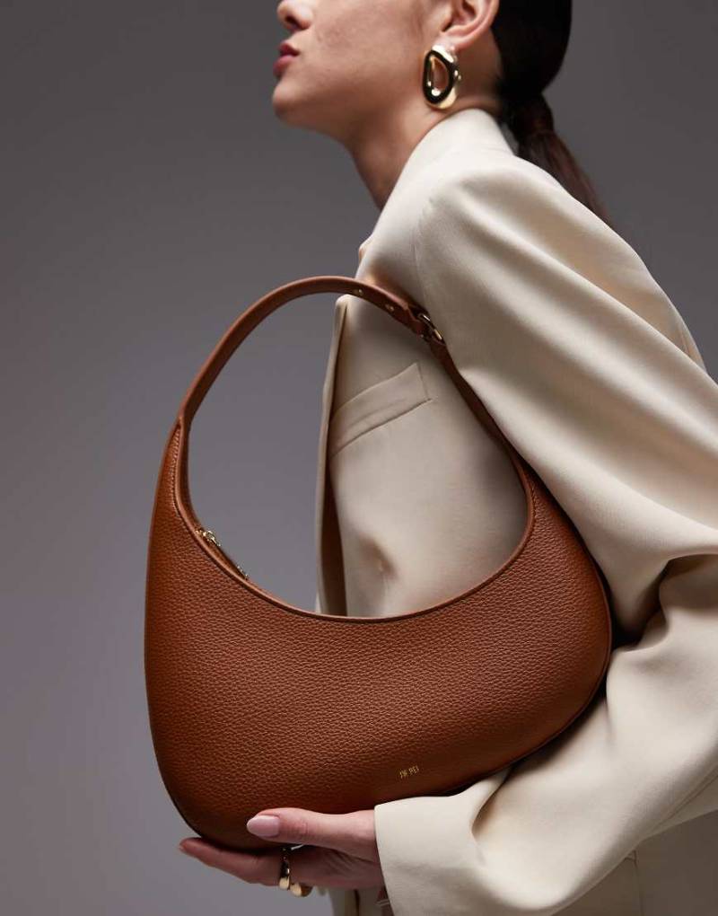 JW PEI - Harlee - Asymmetrische Schultertasche in Braun von JW PEI