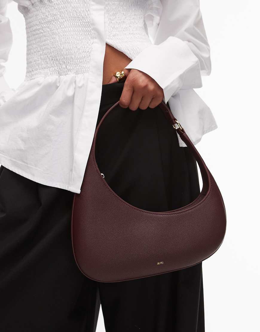 JW PEI - Harlee - Asymmetrische Schultertasche in Burgunderrot von JW PEI