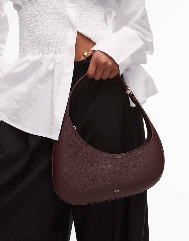 JW PEI - Harlee - Asymmetrische Schultertasche in Burgunderrot von JW PEI