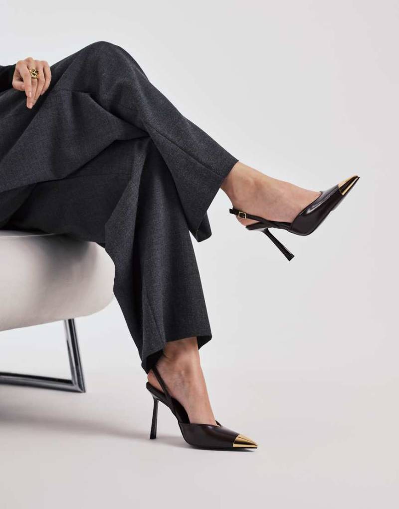 JW PEI - Savannah - Absatzschuhe in Braun mit Fersenriemen und Metallspitze-Brown von JW PEI