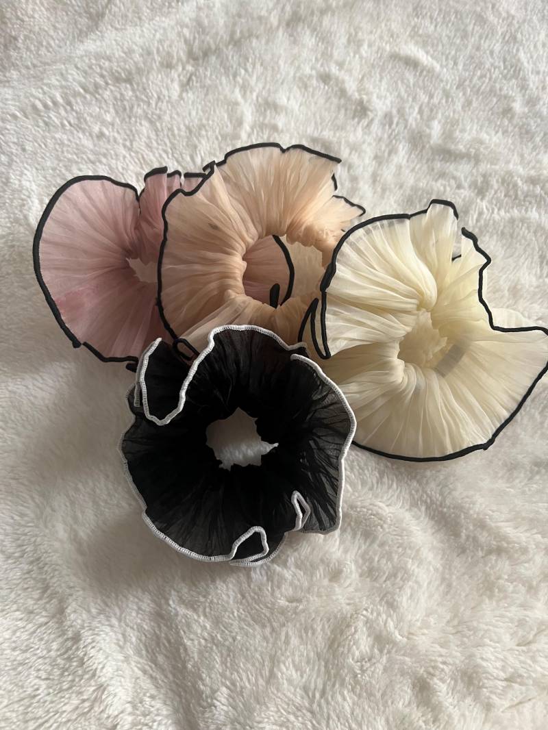 Tüll Kontrast Scrunchie von JWCStudio