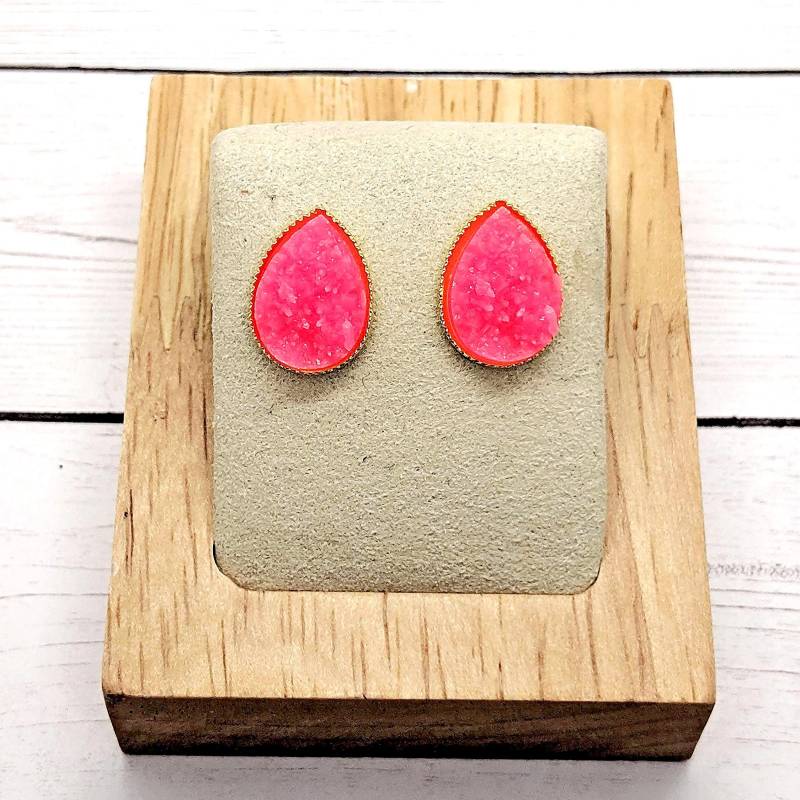Hot Pink Druzy Teardrop Ohrstecker Vergoldete Fassung von JWDesignsByBrittney
