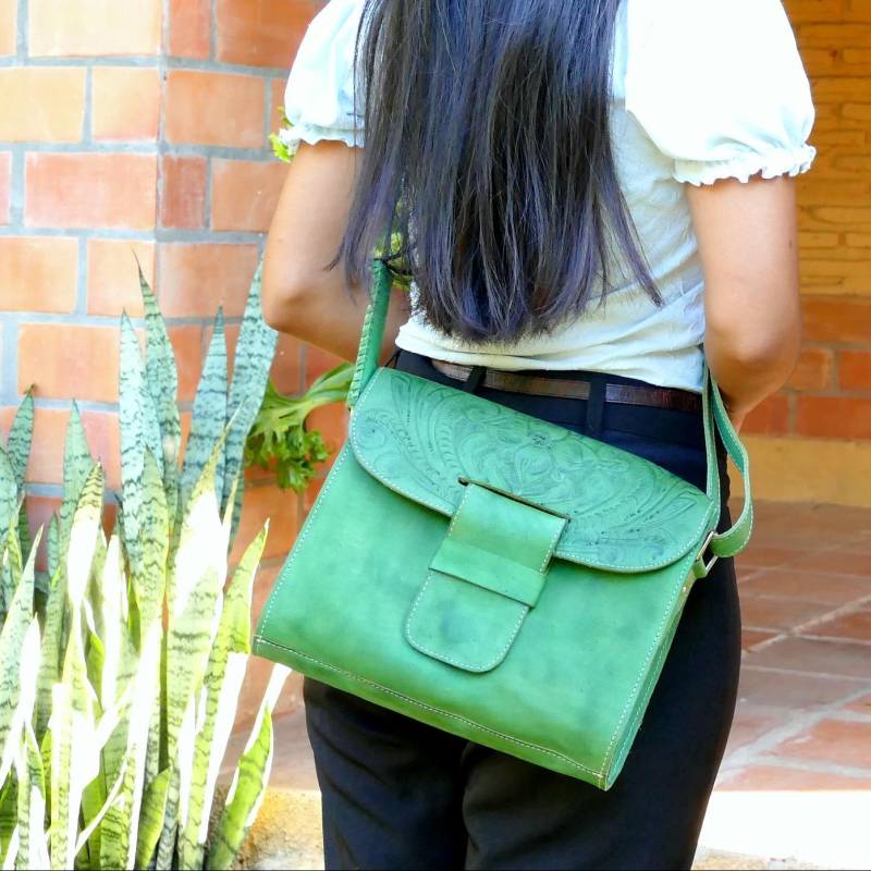 Ledertasche/Taschen/Schultertasche/Abenteuer/Geschenkidee/Mann/Frau von JWmadewithlove