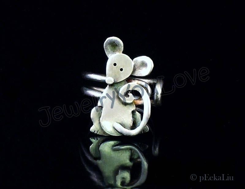 Handgefertigter Sterling Silber Maus Ring - Molly Handgefertigter Sterling Silber Maus Ring - Molly von JYLbyPeekaliu