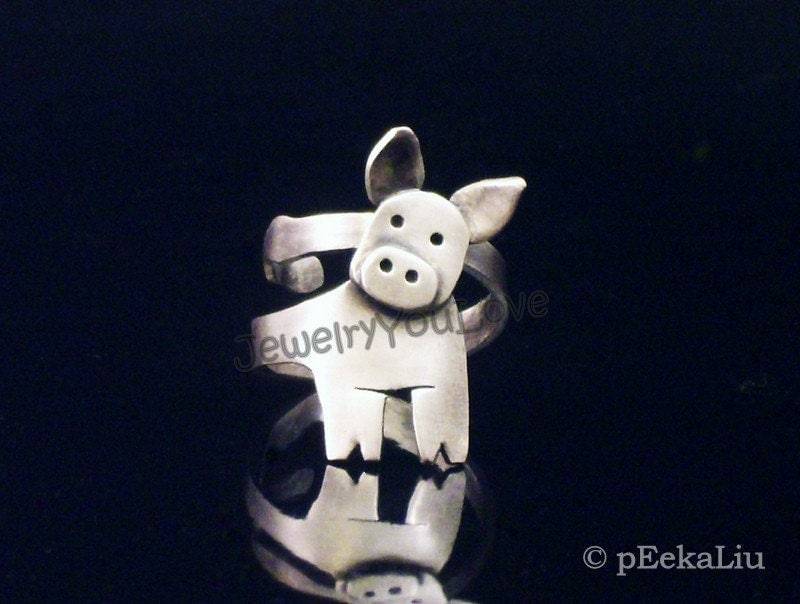 Verstellbarer Handgemachter Sterlingsilber Schwein Ring - Peggy Verstellbarer Handgemachter Sterlingsilber Schwein Ring - Peggy von JYLbyPeekaliu